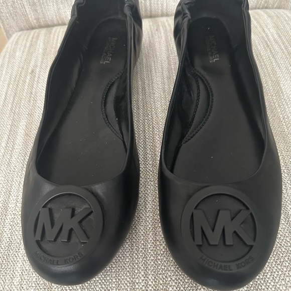 Michael Kors Black Logo Ballet Flats - Picture 1 of 3